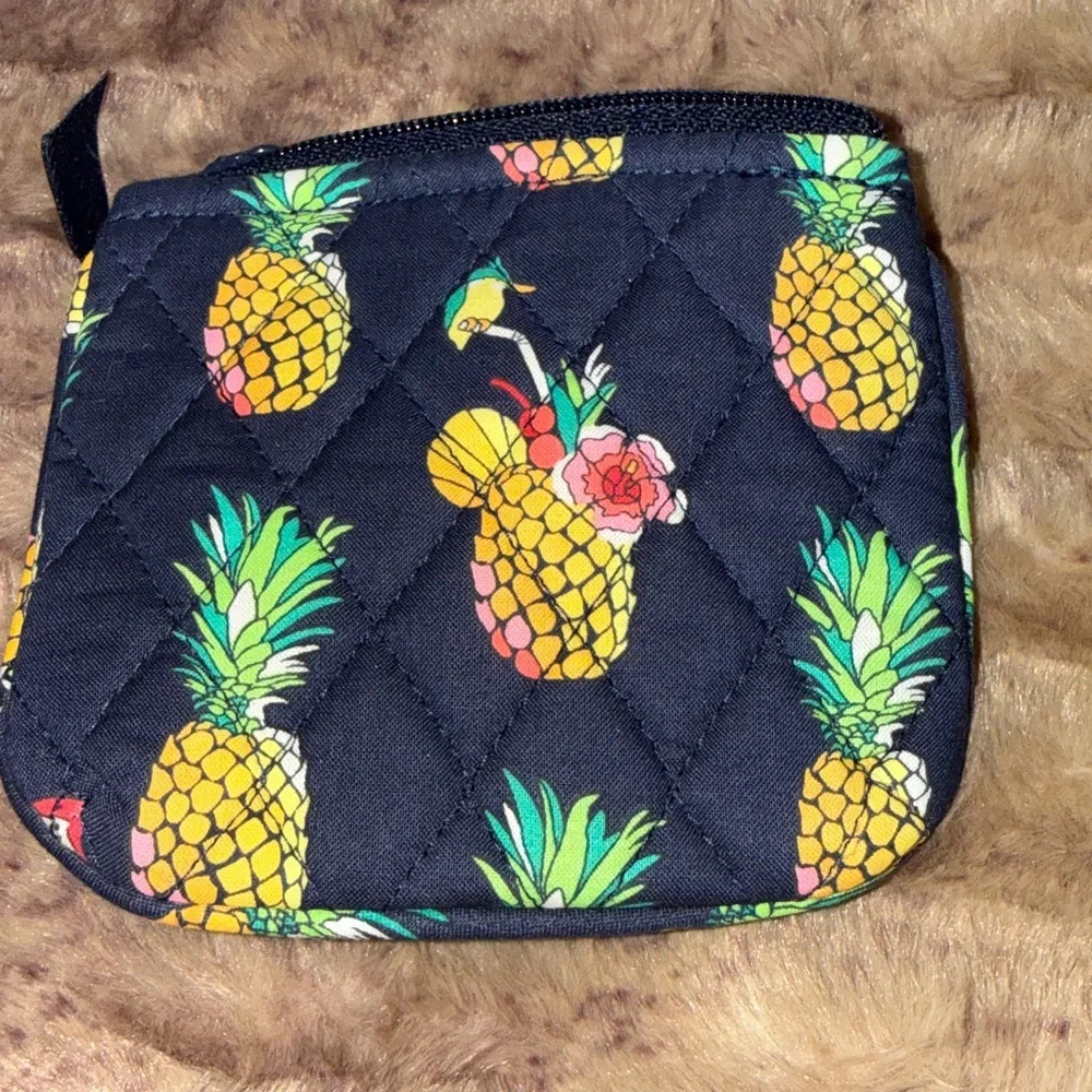 Vera Bradley blue Pineapple zippered coin purse / small Bag, NWOT